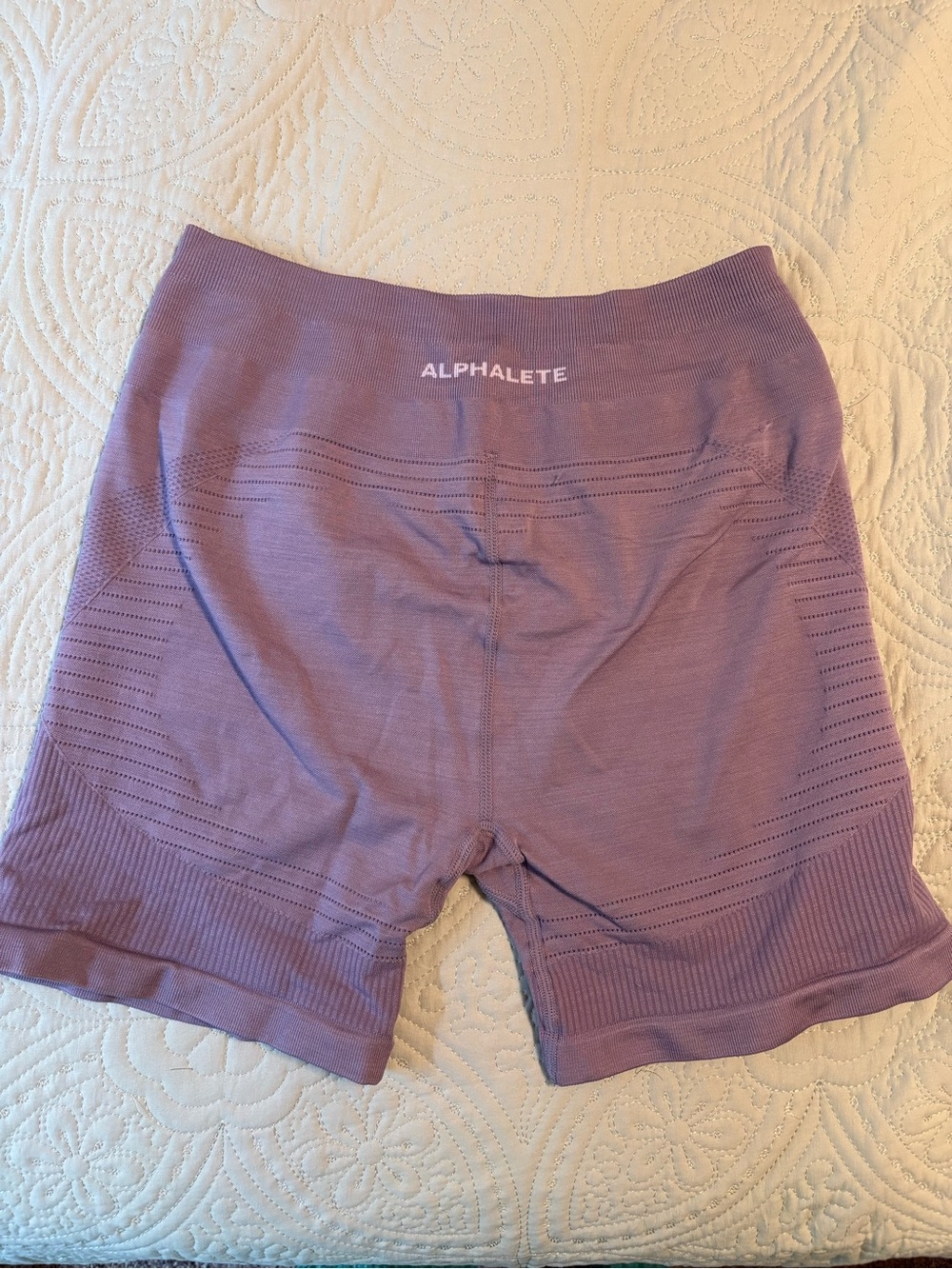 Alphalete Women's Seamless Lavender Bike Shorts